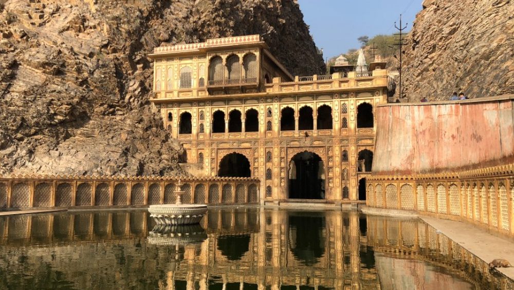 Tempio delle Scimmie India Jaipur Galta Jil