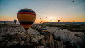 Minitour Un Salto in Cappadocia - Emozioni tra valli e mongolfiere